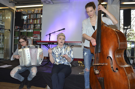Elaiza Album Präsentation in München