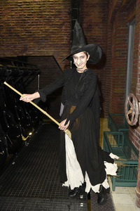 Isabell Horn Fototermin im Berlin Dungeon