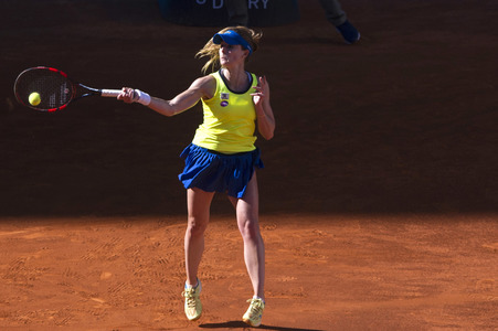 Tennis Match Alizé Cornet vs Victoria Azarenka in Madrid
