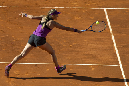 Tennis Match Alizé Cornet vs Victoria Azarenka in Madrid