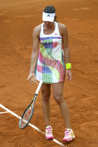 Tennis Match Louisa Chirico vs Ana Ivanović in Madrid