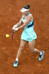 Tennis Match Samantha Stosur vs Carla Suárez Navarro in Madrid