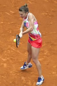 Tennis Match Irina-Camelia Begu vs Simona Halep in Madrid
