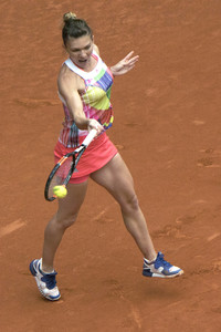 Tennis Match Irina-Camelia Begu vs Simona Halep in Madrid