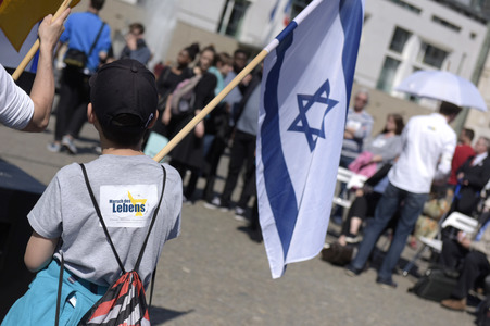 Marsch des Lebens zum Holocaustgedenktag in Berlin