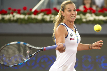 Tennis Match Dominika Cibulková vs Simona Halep in Madrid