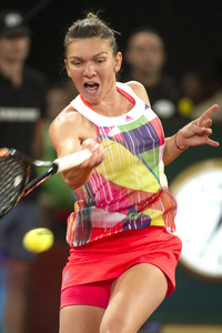 Tennis Match Dominika Cibulková vs Simona Halep in Madrid