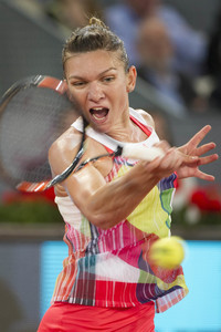 Tennis Match Dominika Cibulková vs Simona Halep in Madrid