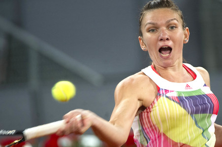 Tennis Match Dominika Cibulková vs Simona Halep in Madrid
