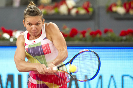Tennis Match Dominika Cibulková vs Simona Halep in Madrid