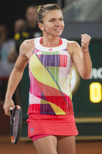 Tennis Match Dominika Cibulková vs Simona Halep in Madrid