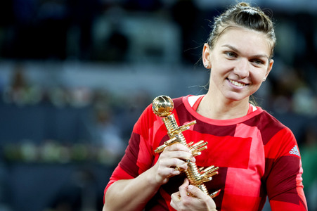 Tennis Match Dominika Cibulková vs Simona Halep in Madrid