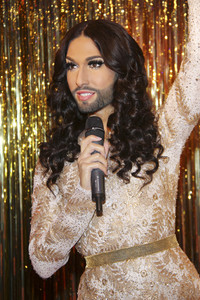 Enthüllung der Wachsfigur von Conchita Wurst in Berlin