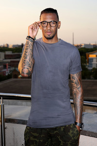 Jerome Boateng präsentiert seine Brillenkollektion in Berlin