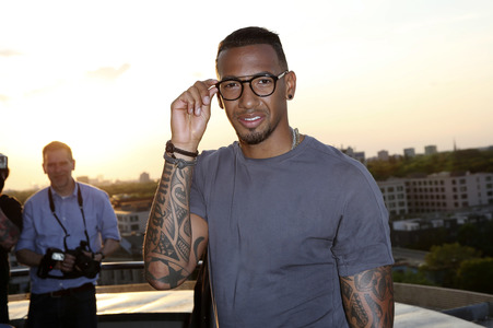 Jerome Boateng präsentiert seine Brillenkollektion in Berlin