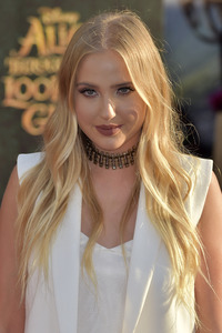 Filmpremiere 'Alice im Wunderland: Hinter den Spiegeln' in Los Angeles