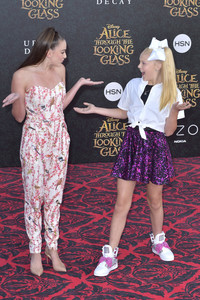 Filmpremiere 'Alice im Wunderland: Hinter den Spiegeln' in Los Angeles
