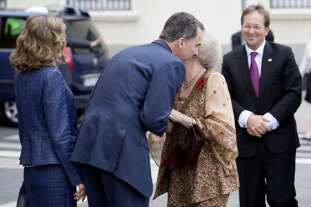 Prinzessin Beatrix bei Eröffnung der Hieronymus-Bosch-Ausstellung in Madrid