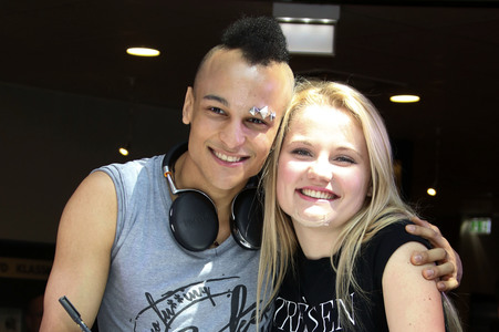 Autogrammstunde der Top 6 DSDS Stars 2016 in Hamburg
