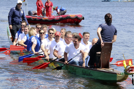 Drachenbootrennen 2016 in Hamburg