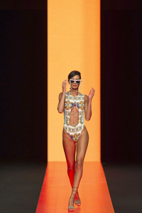 Hipertrofico Fashion Show, Swimwear Fashion Week Moda Cálida 2016