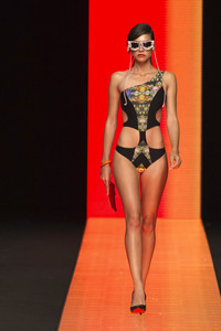 Hipertrofico Fashion Show, Swimwear Fashion Week Moda Cálida 2016