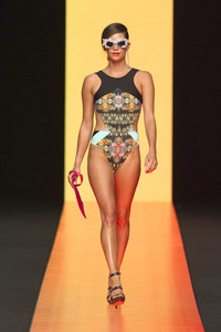 Hipertrofico Fashion Show, Swimwear Fashion Week Moda Cálida 2016