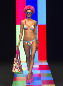 Agatha Ruiz de la Prada Fashion Show, Swimwear Fashion Week Moda Cálida 2016