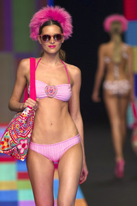Agatha Ruiz de la Prada Fashion Show, Swimwear Fashion Week Moda Cálida 2016
