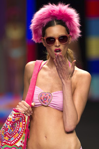 Agatha Ruiz de la Prada Fashion Show, Swimwear Fashion Week Moda Cálida 2016