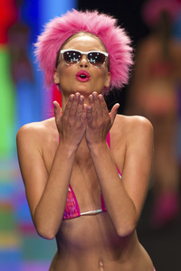 Agatha Ruiz de la Prada Fashion Show, Swimwear Fashion Week Moda Cálida 2016