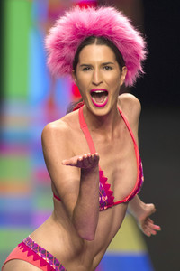Agatha Ruiz de la Prada Fashion Show, Swimwear Fashion Week Moda Cálida 2016