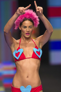 Agatha Ruiz de la Prada Fashion Show, Swimwear Fashion Week Moda Cálida 2016