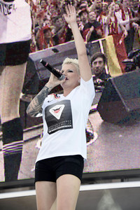 Fans beim UEFA-Fußball-Europameisterschaft 2016 Spiel Deutschland gegen Polen in Berlin