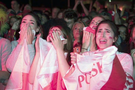 Fans beim UEFA-Fußball-Europameisterschaft 2016 Spiel Deutschland gegen Polen in Berlin