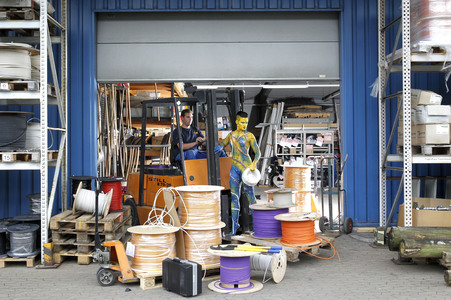WORKING ART: Gabelstaplerfahrer / Forklift Driver Bodypainting
