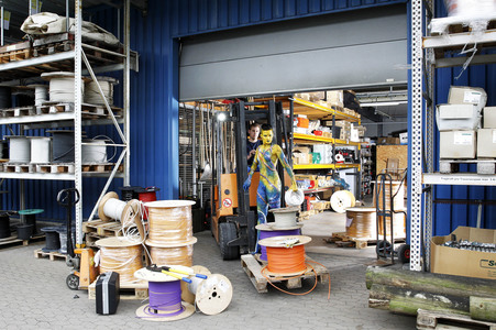 WORKING ART: Gabelstaplerfahrer / Forklift Driver Bodypainting