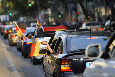 Autokorso nach dem UEFA-Fußball-Europameisterschaft 2016 Spiel Deutschland gegen Nordirland in Berlin