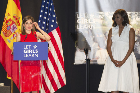 Präsentation der 'Let Girls Learn' Initiative in Madrid