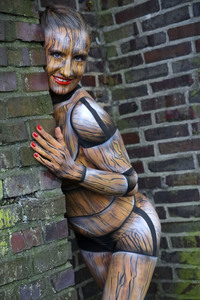 Holzgliederfigur / Human Artist Model Bodypainting