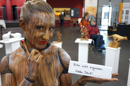 Holzgliederfigur / Human Artist Model Bodypainting