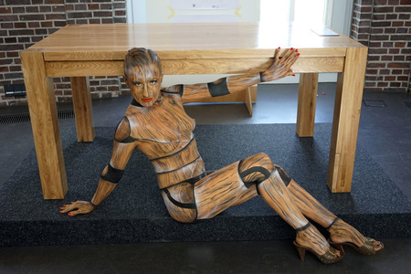 Holzgliederfigur / Human Artist Model Bodypainting