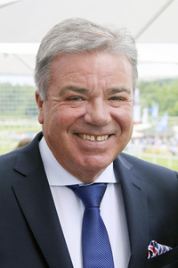 Derby Meeting im Rennbahnclub auf derTrabrennbahn Hamburg