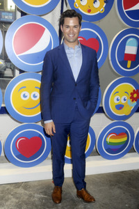 Ausstellung 'Love: From Cave to Keyboard, Imagined by Pepsi' in New York