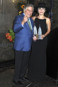 Lady Gaga und Tony Bennett bei der IIllumination des Empire State Buildings in New York