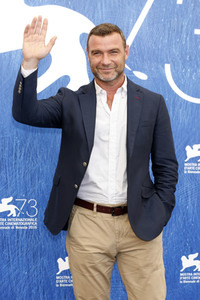 'The Bleeder' Photocall auf der Biennale 2016 in Venedig