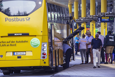 Symbolfoto Fernbus