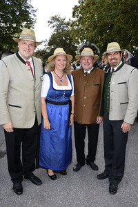 Volksfest 'Keferloher Montag' in Grasbrunn