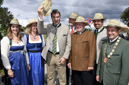 Volksfest 'Keferloher Montag' in Grasbrunn