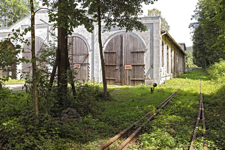 DOOR ART: Lokschuppen Tor / Locomotive Shed Gate Bodypainting